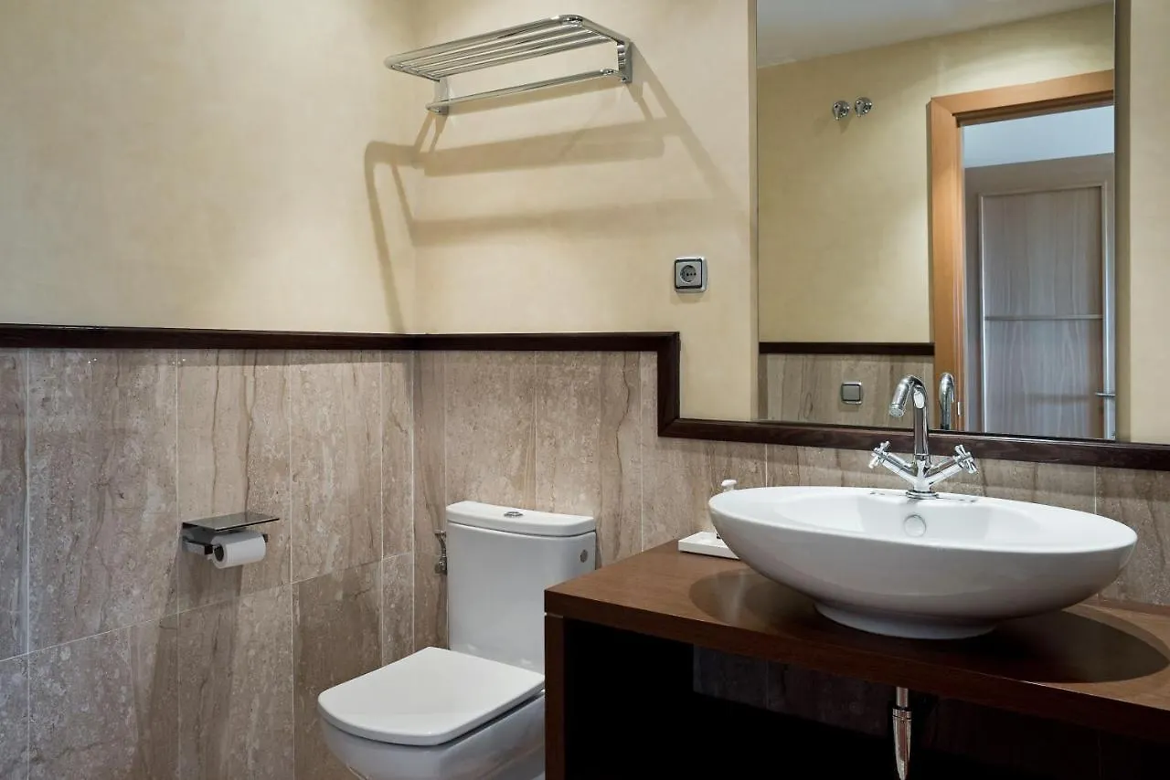Apartment Urbanchicmalaga Torremolinos 3-Bedroom Sea Mountain Views, Pool, Parking
