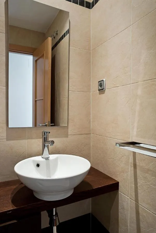 Apartment Urbanchicmalaga Torremolinos 3-Bedroom Sea Mountain Views, Pool, Parking